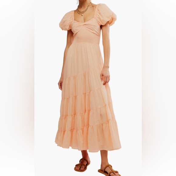 NWT Free People
Sundrenched Smocked
Puff Sleeve Maxi Dress size XL - Picture 1 of 4